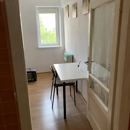 Inchiriez Apartament Zona Tomis Nord *